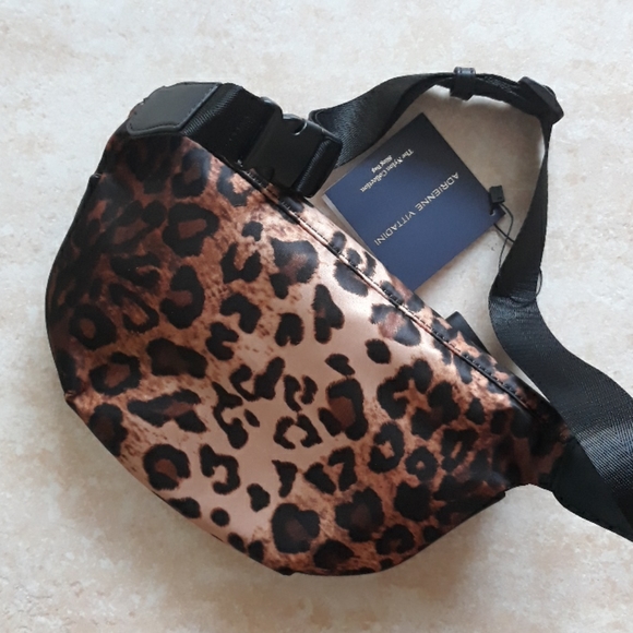2x*Host Pick*Adrienne Vittadini sling bag - Picture 3 of 8